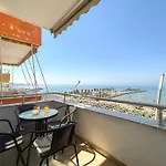 Palm Coast Haven B14 아파트 Durrës
